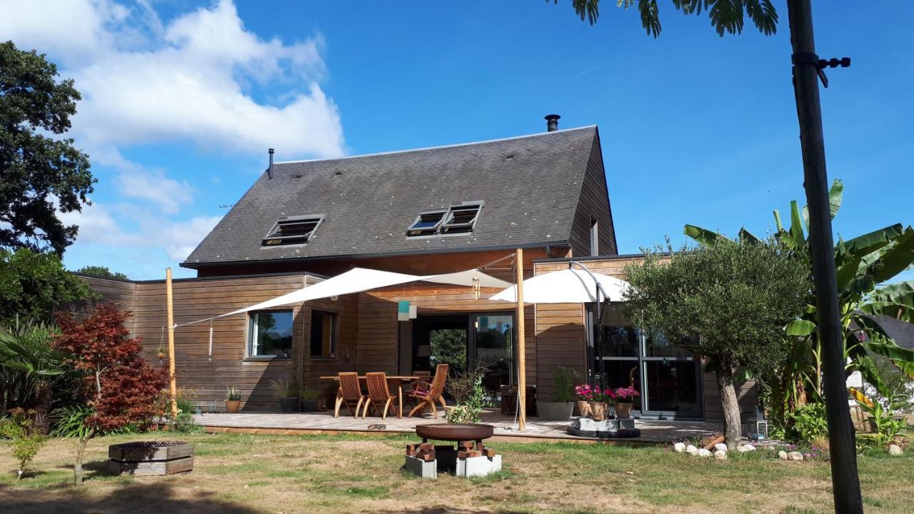 L'Oustaou Du Bodo Bed & Breakfast Ambon Exterior photo